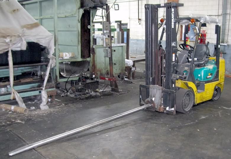 KOMATSU Model 30 fork lift,